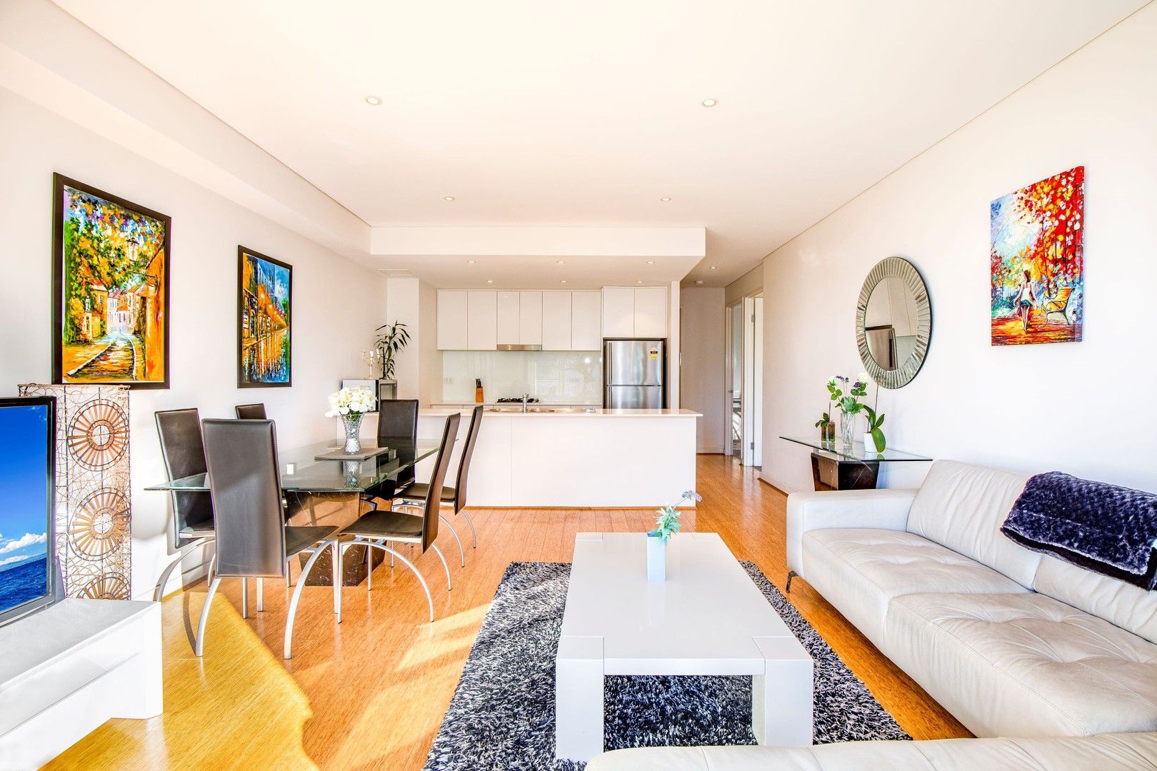 2 bedrooms Apartment / Unit / Flat in 320/2 Allen street WATERLOO NSW, 2017