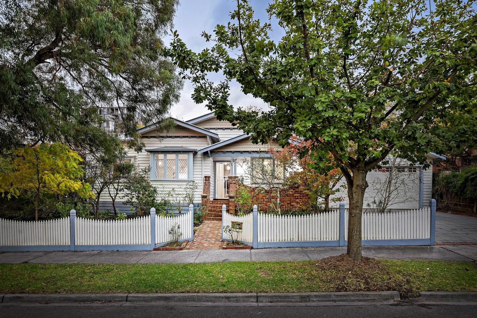 16 Forster Street, Ivanhoe VIC 3079, Image 0