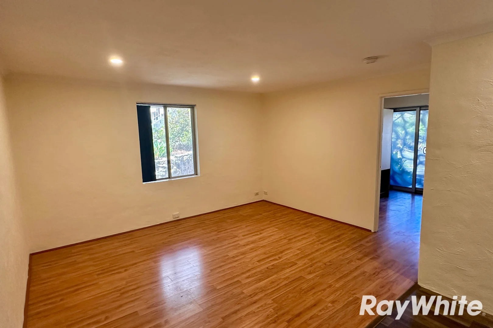 Additional image 5 of 1/98 Mandurah Terrace, Mandurah WA 6210