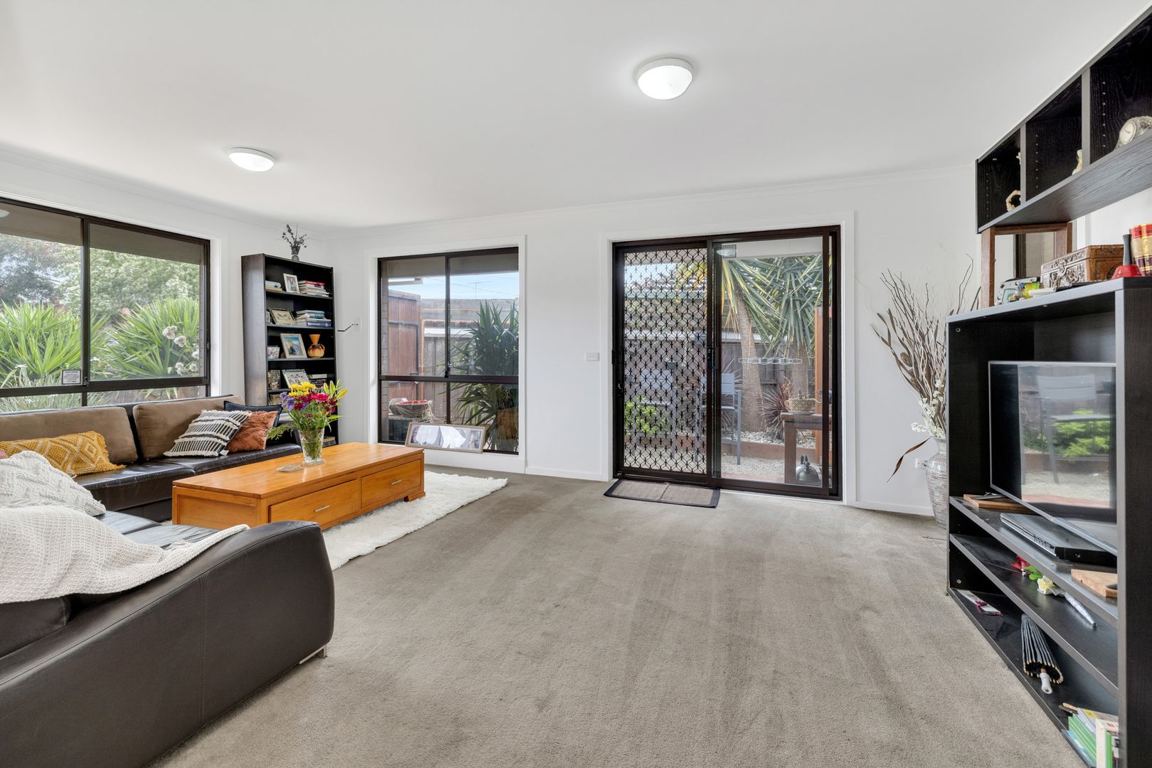 11 Arundel Court, Hoppers Crossing VIC 3029, Image 2