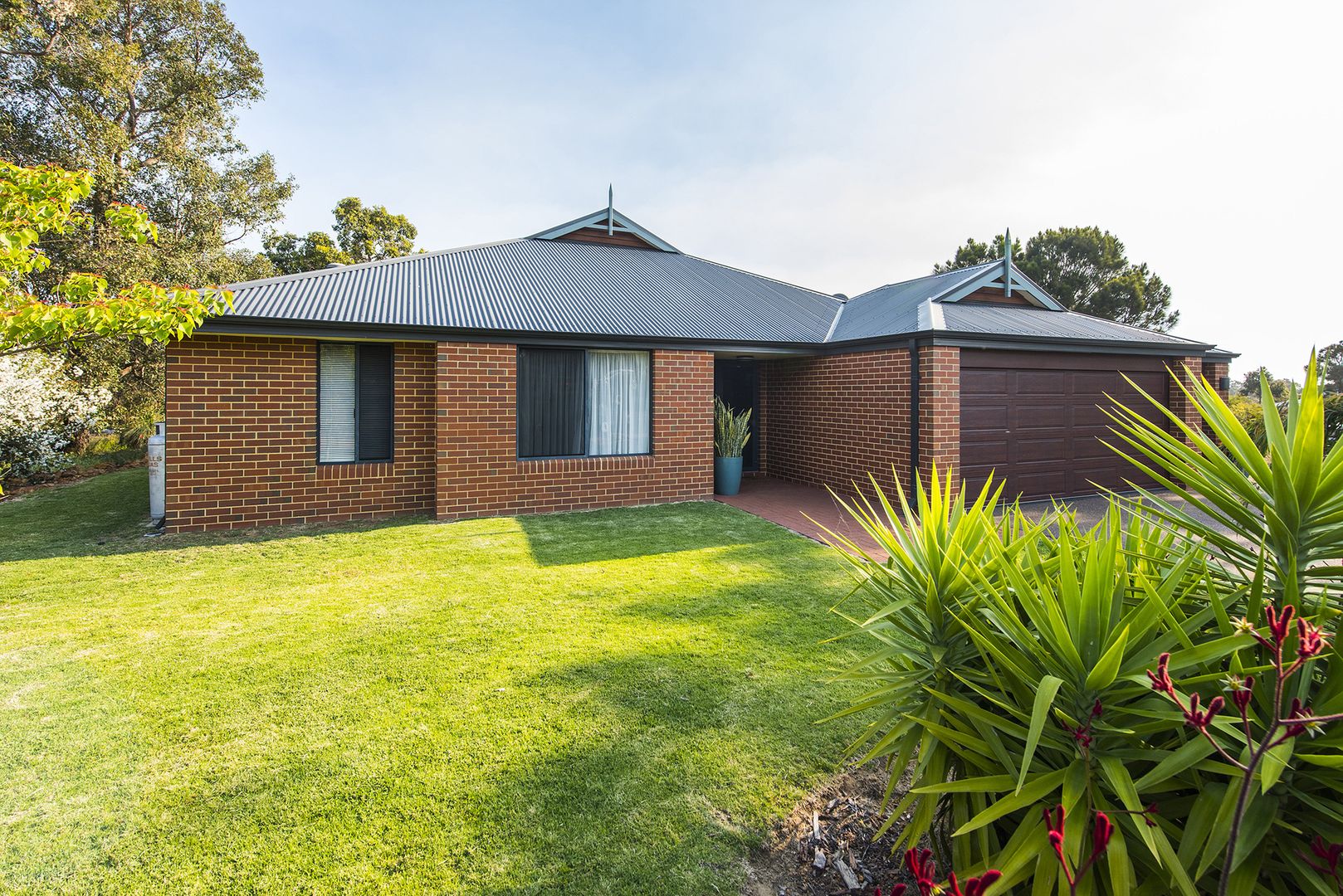 9 AVIEMORE DRIVE, Bedfordale WA 6112, Image 2