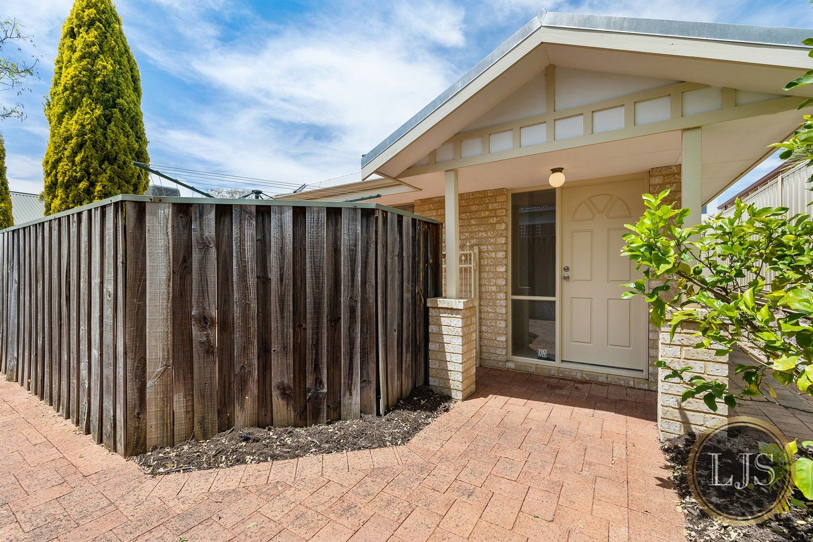 3 bedrooms Duplex in 50a Canterbury Terrace EAST VICTORIA PARK WA, 6101