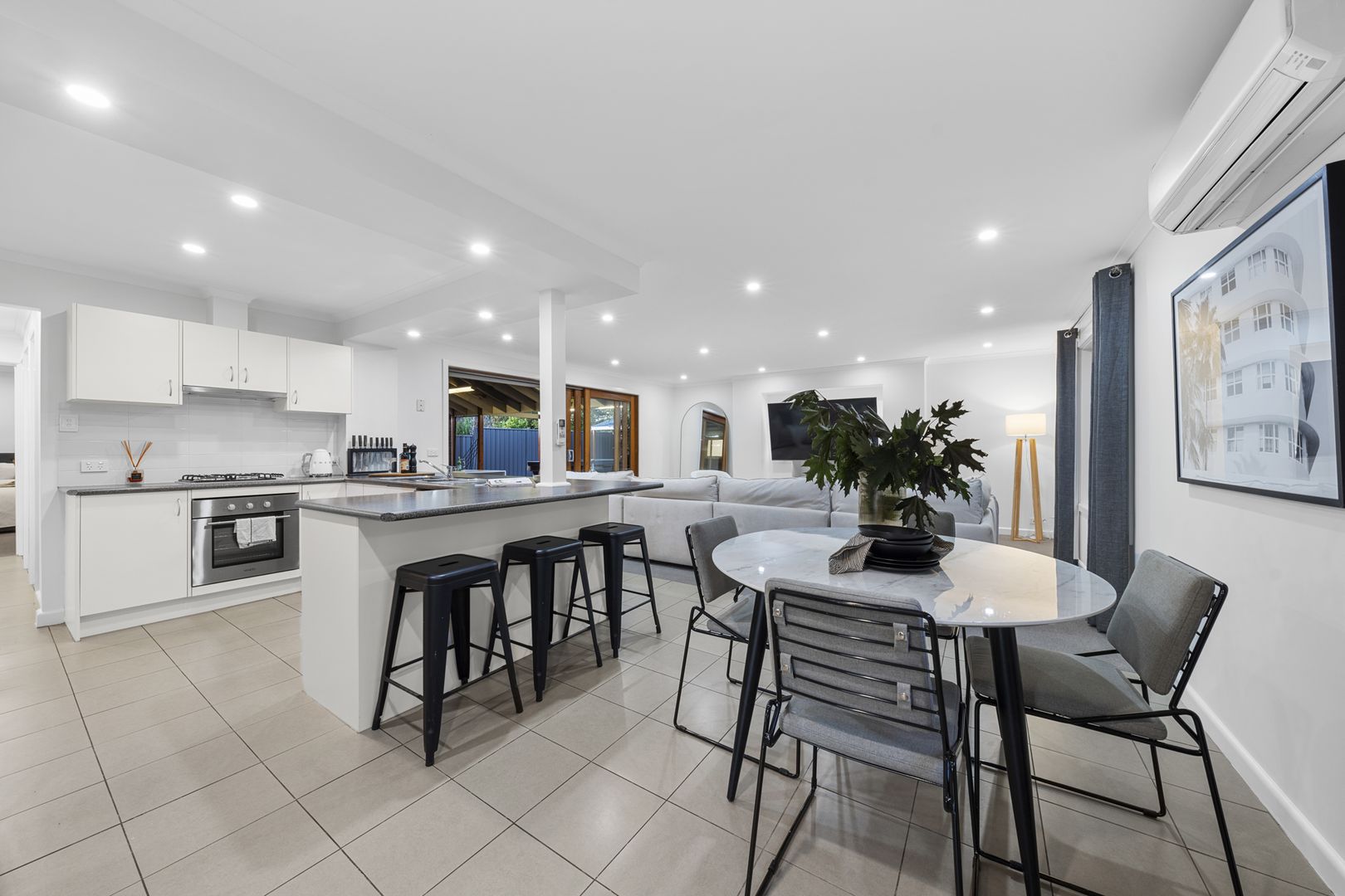 22 Deakin Crescent, Baxter VIC 3911, Image 2