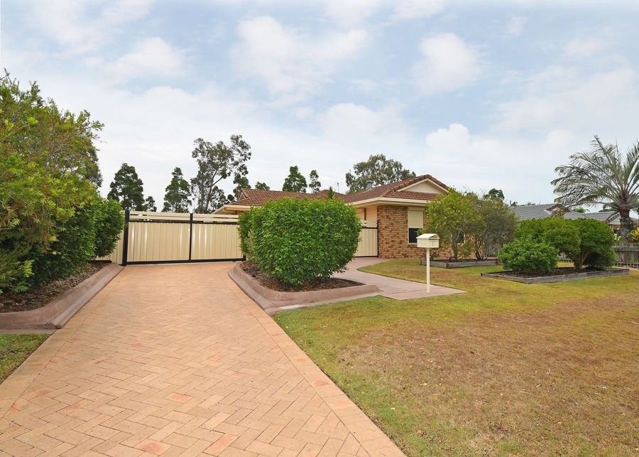 17 Brolga Court, Eli Waters QLD 4655, Image 0