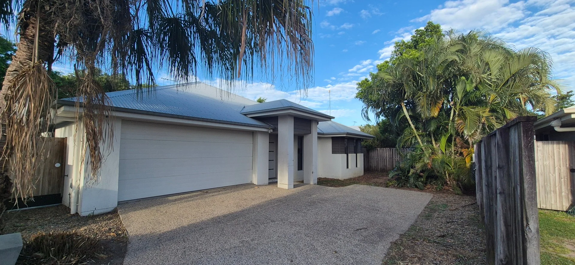 5 Scarborough Cct, Blacks Beach QLD 4740