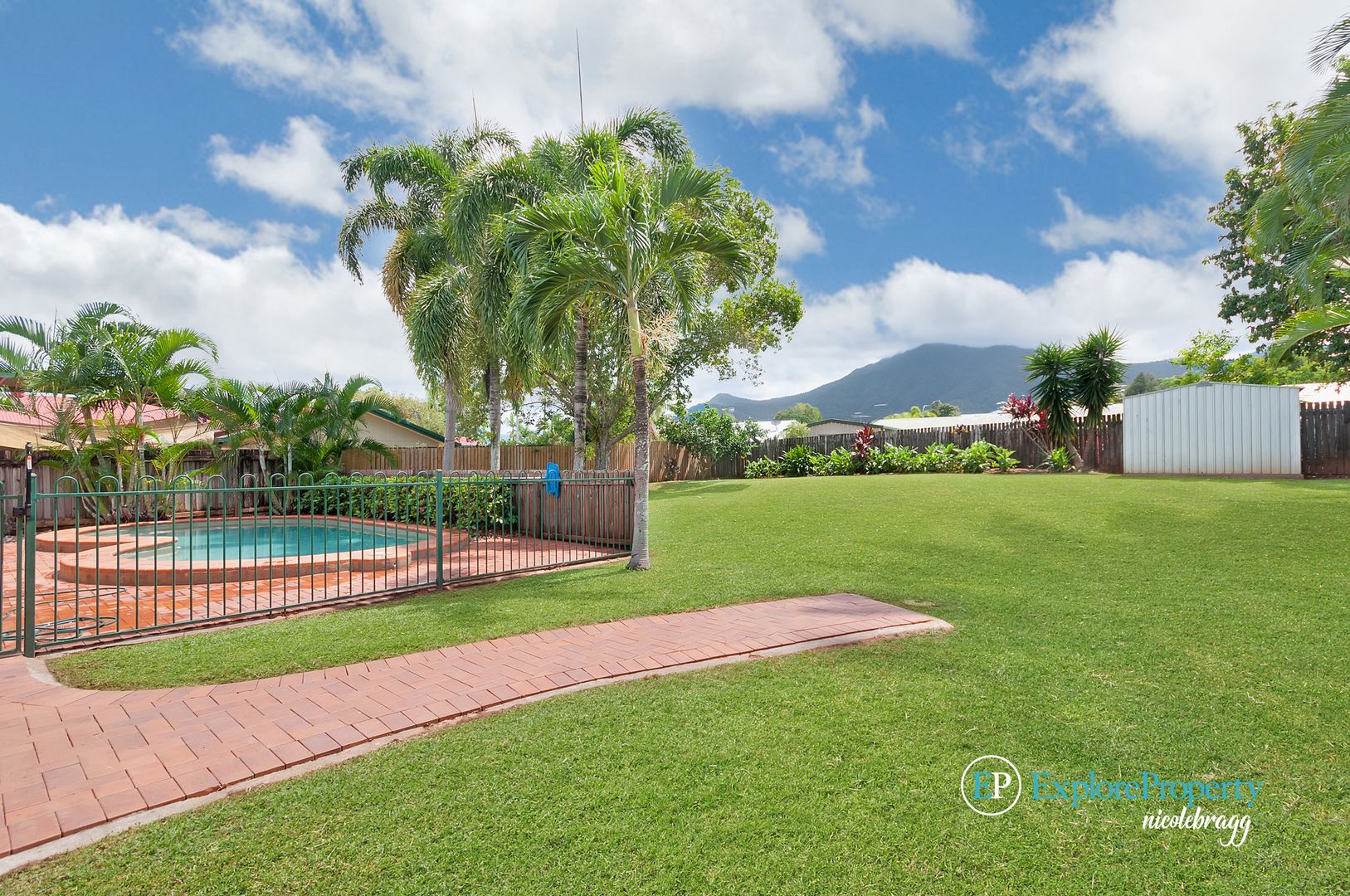 19 Julia Percy Close, Bentley Park QLD 4869