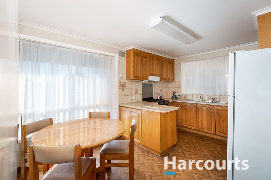 81 Liverpool Drive, Keysborough VIC 3173, Image 2