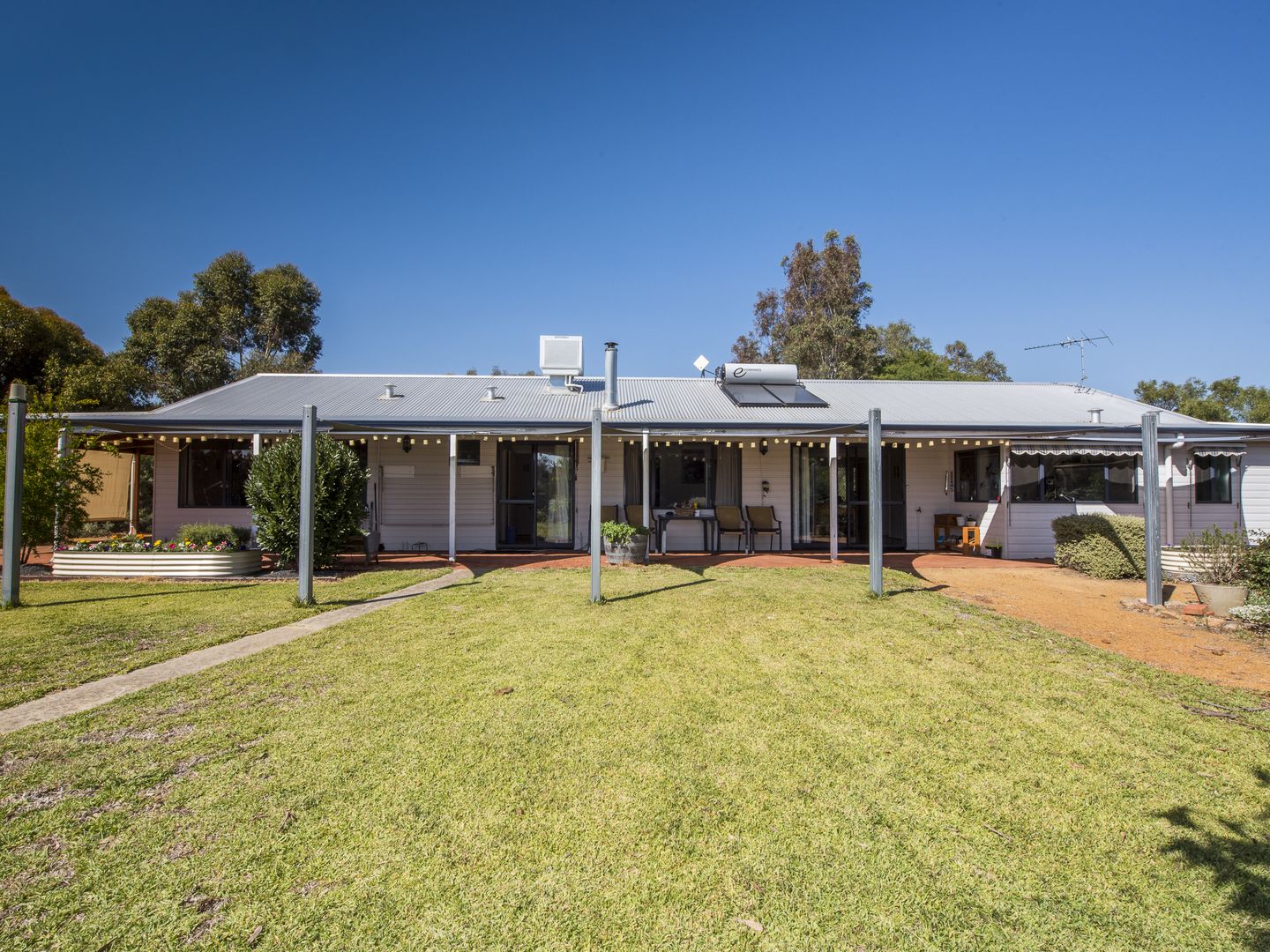 67 Millbrook Place, Williams WA 6391, Image 2