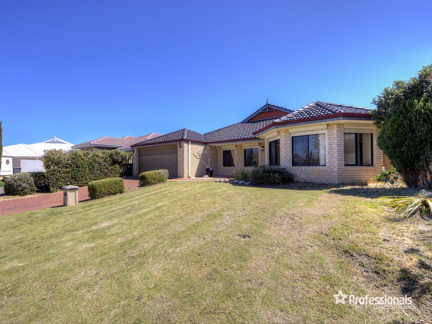 4 bedrooms House in 4 Alderton Road BUTLER WA, 6036