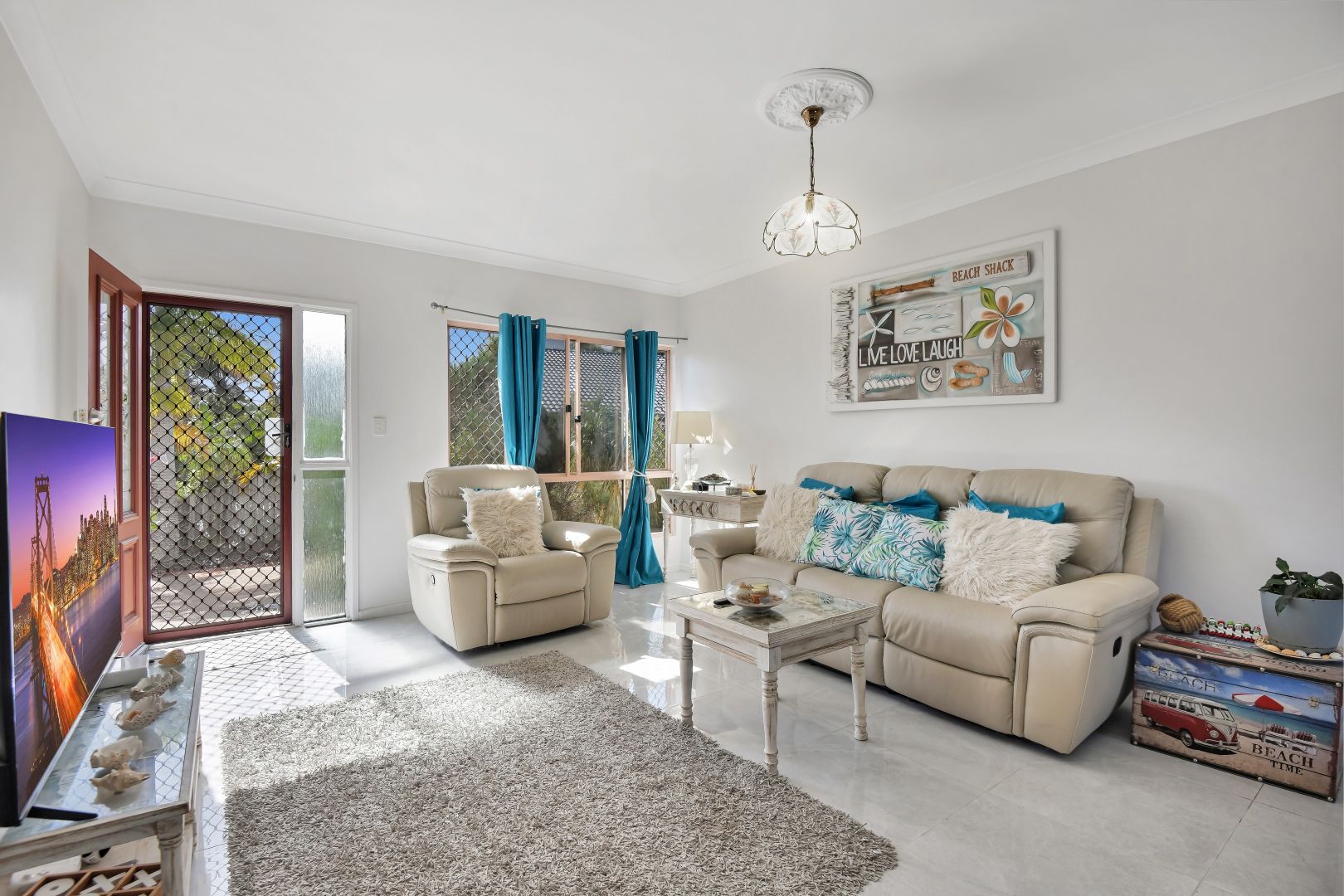 1/11 Fathom Court, Banksia Beach QLD 4507, Image 2