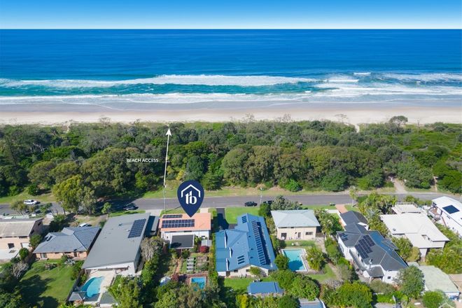 Picture of 16 Surfside Crescent, POTTSVILLE NSW 2489