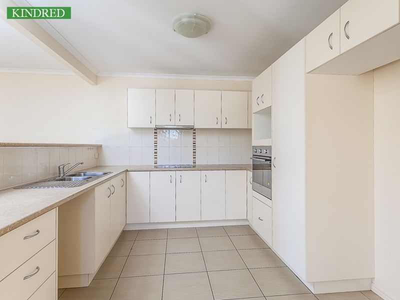 8B/1 Gerald Avenue, CLONTARF QLD 4019, Image 2