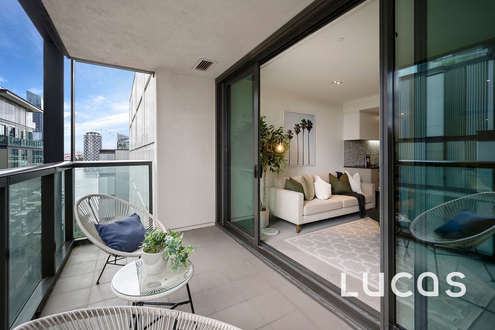 6A/8 Waterside Place, Docklands VIC 3008, Image 2