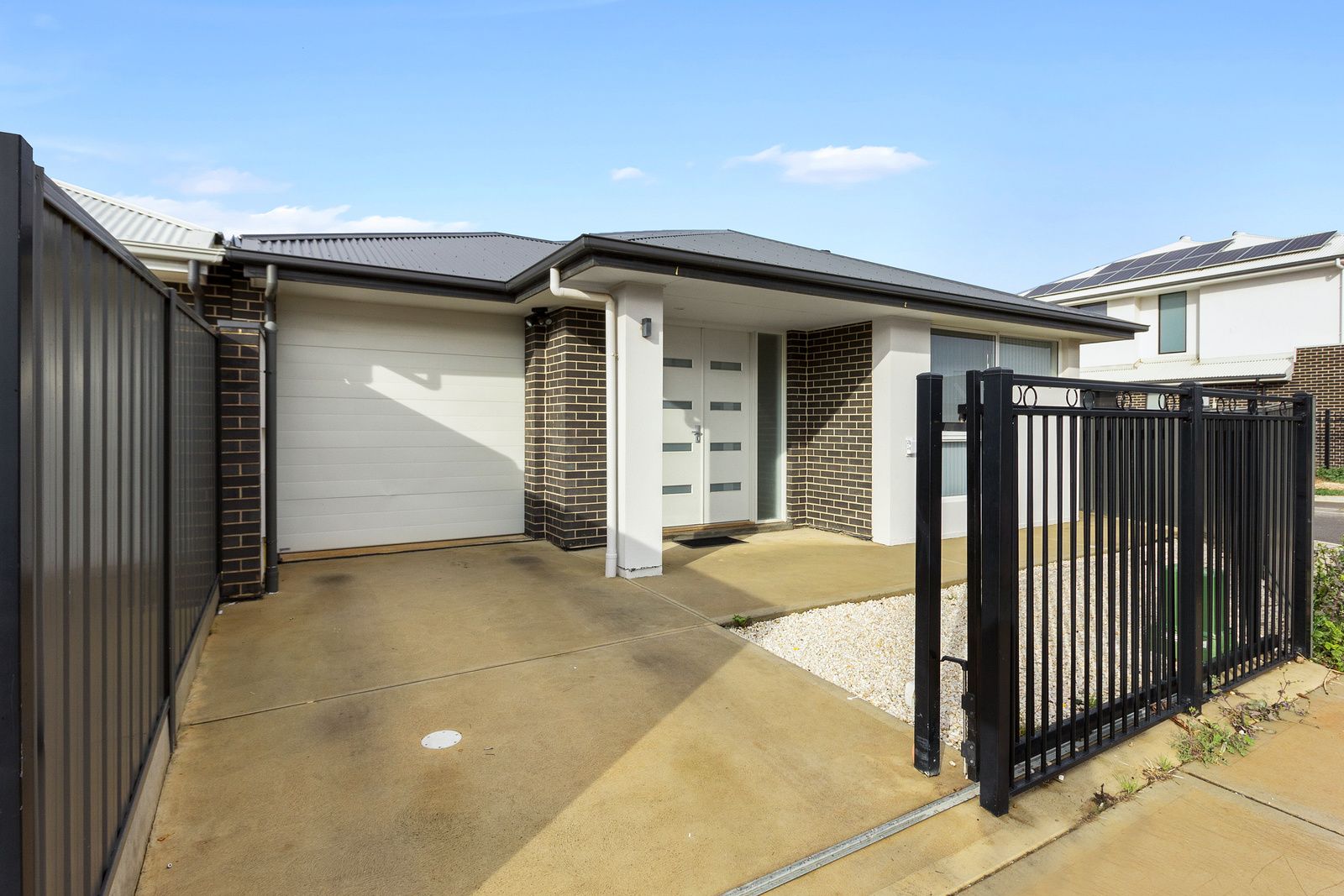 24 Sheffield Crescent, Blair Atho Property History & Address Research Domain