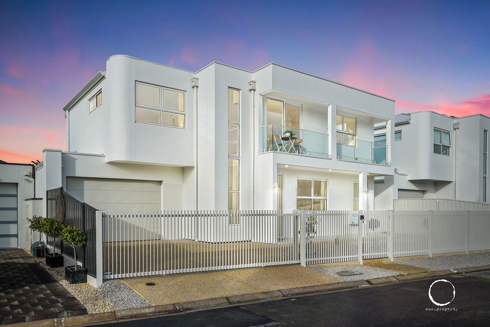 1A Dineen Place, West Beach SA 5024, Image 2