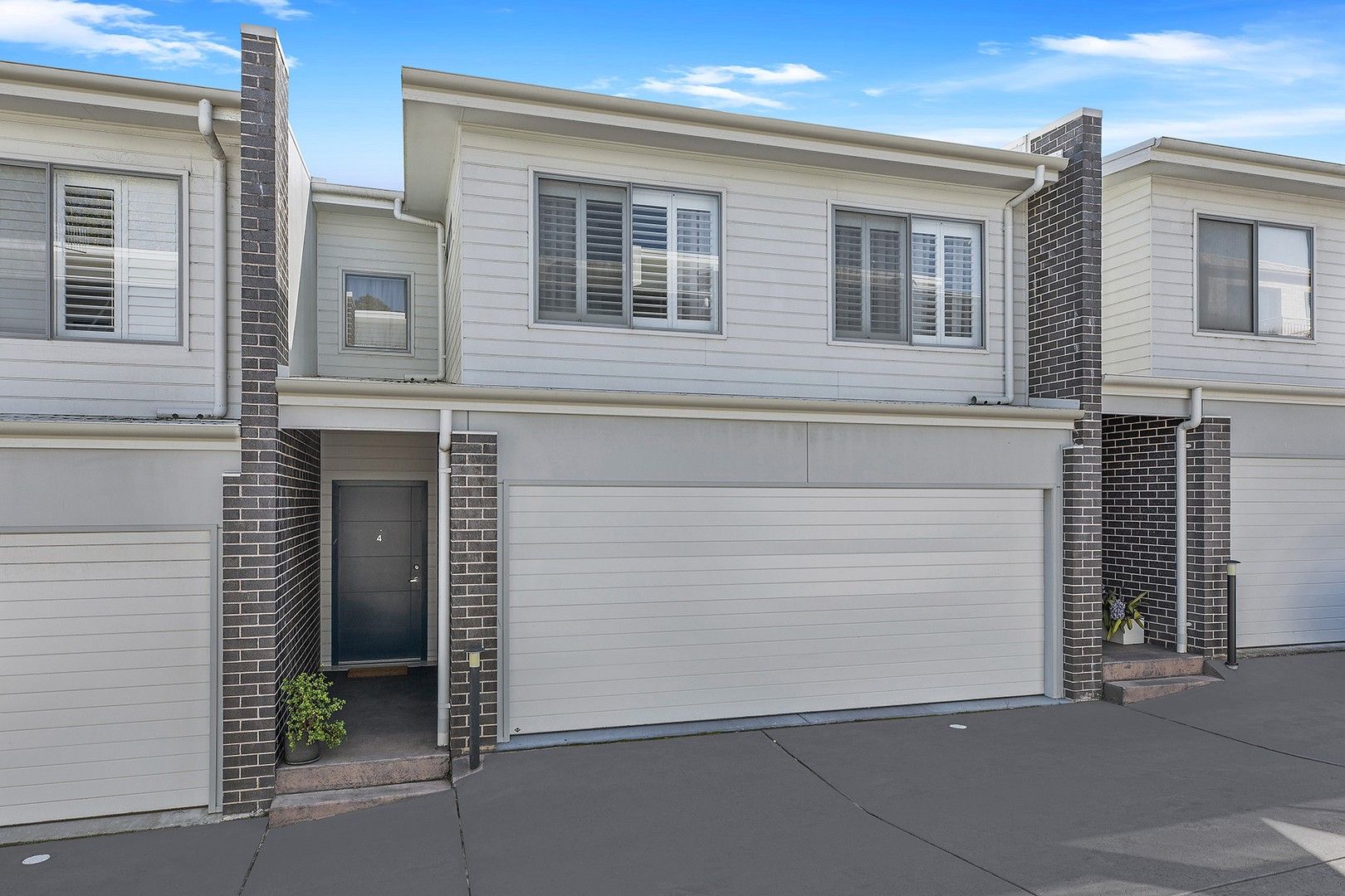 3 bedrooms Townhouse in 4/77 Havenview Road TERRIGAL NSW, 2260