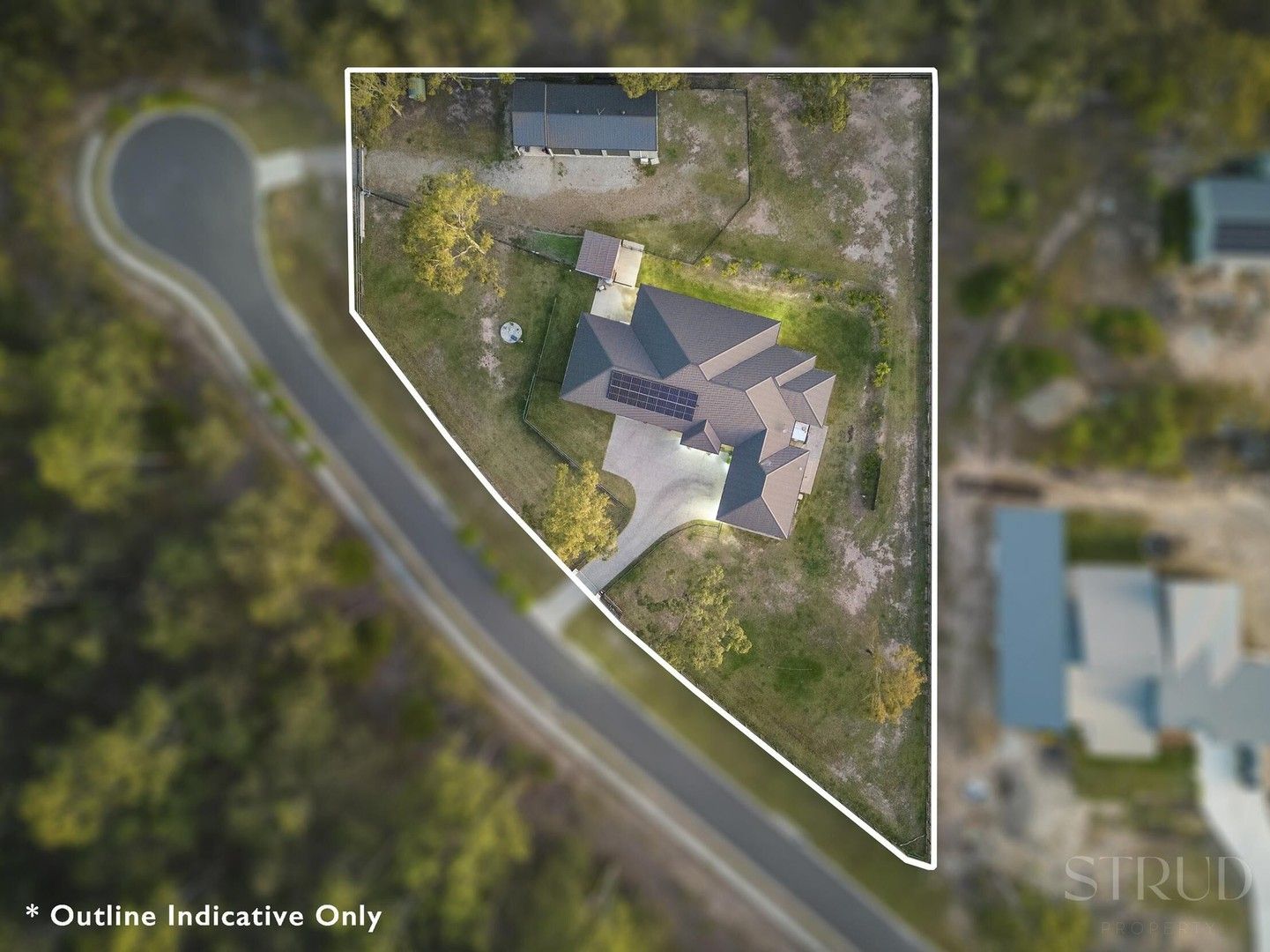 33 Sanctuary Place, Karalee QLD 4306, Image 2