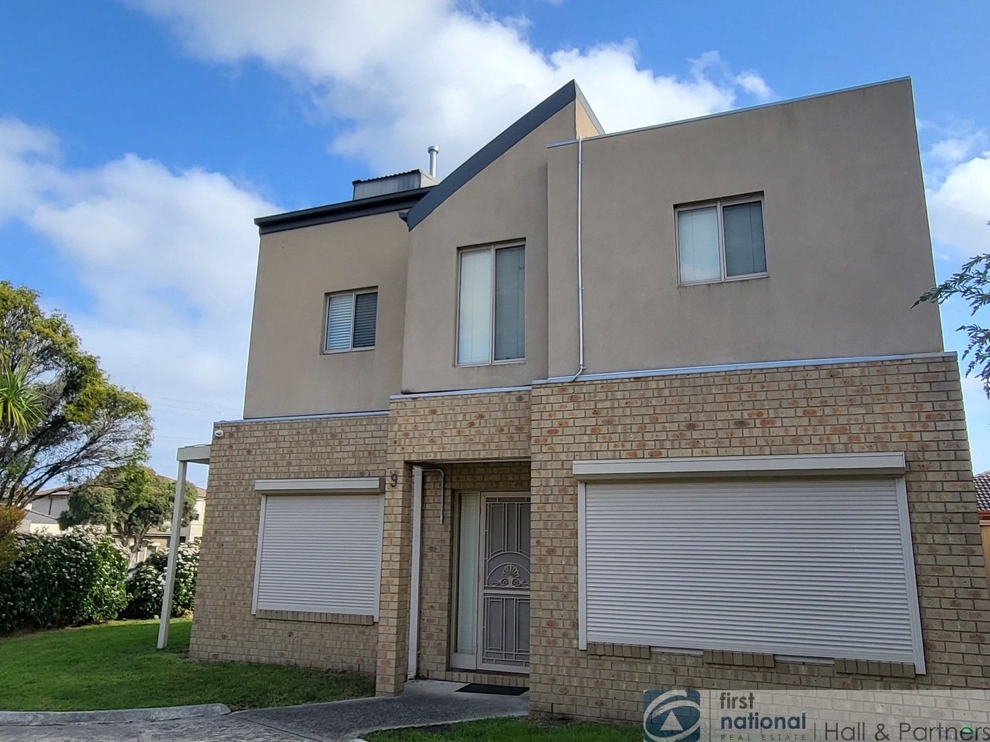 3 bedrooms Townhouse in 1/109-111 Mc Fees Road DANDENONG NORTH VIC, 3175