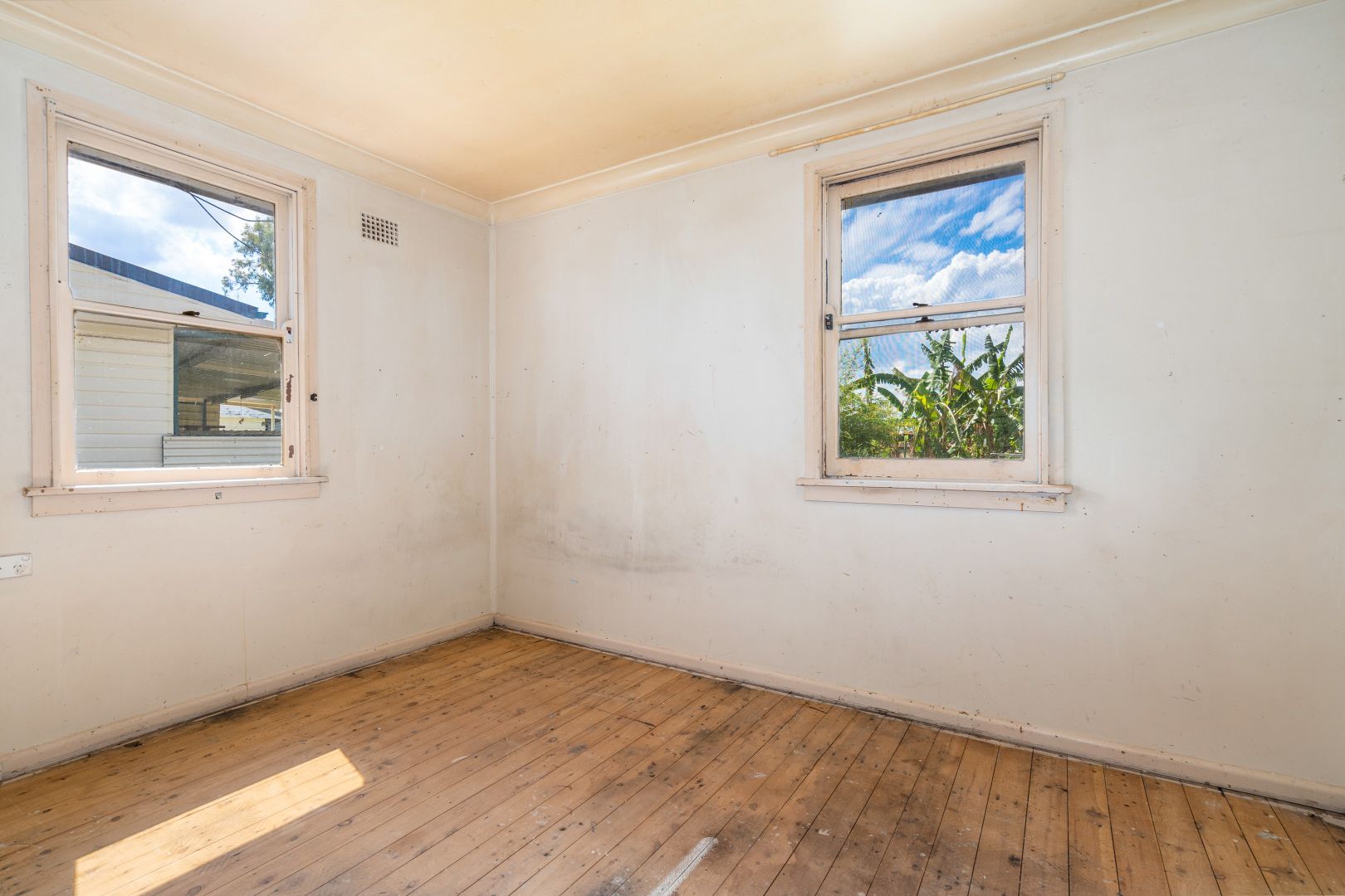 20 STEVENAGE ROAD, Canley Heights NSW 2166, Image 1