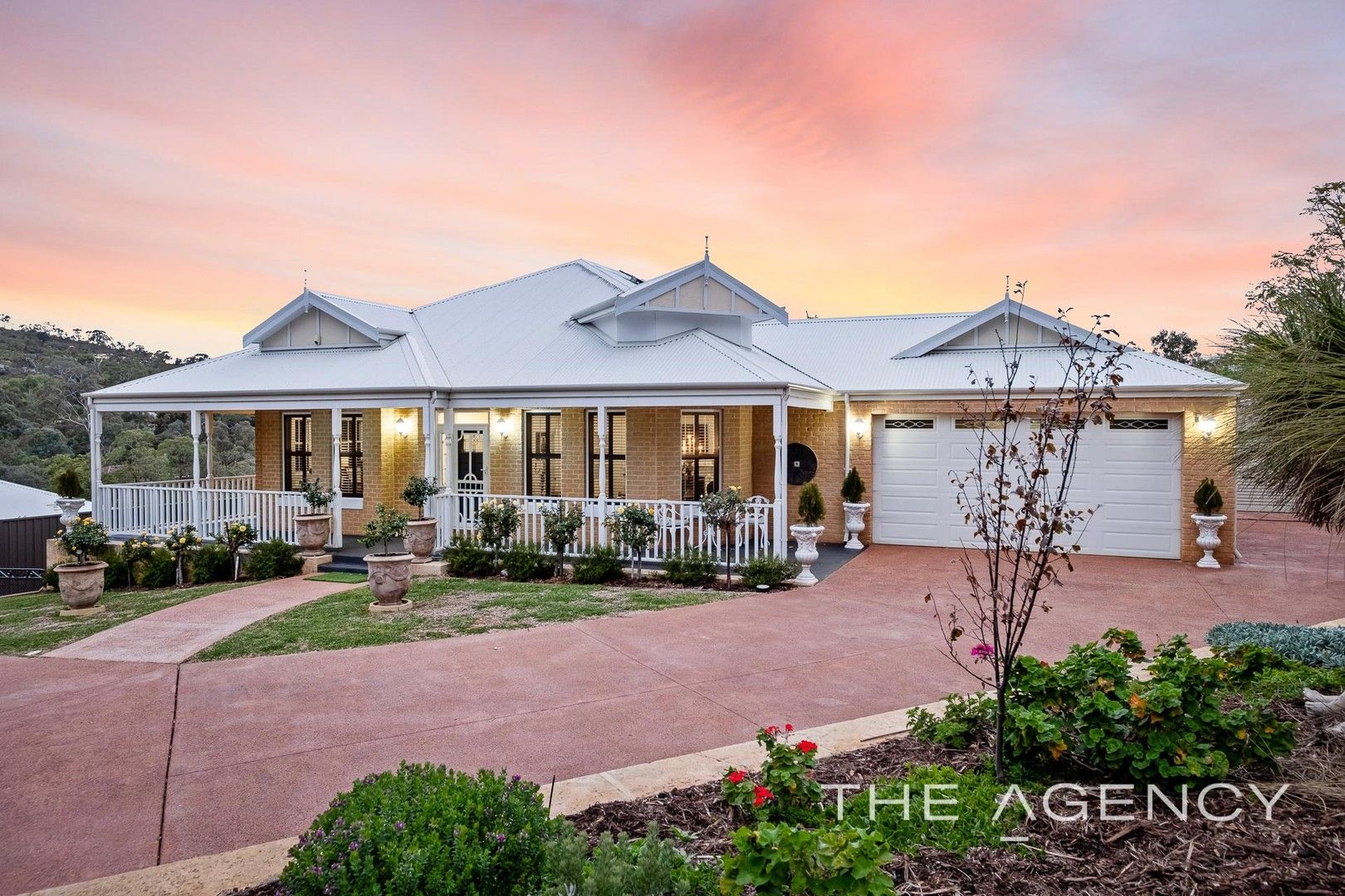 5 bedrooms House in 27 Brora Grove BOYA WA, 6056