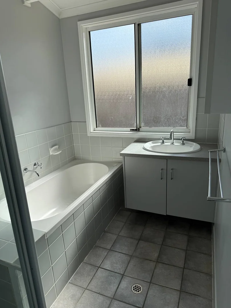 Additional image 11 of 33 Quandong St, Roxby Downs SA 5725