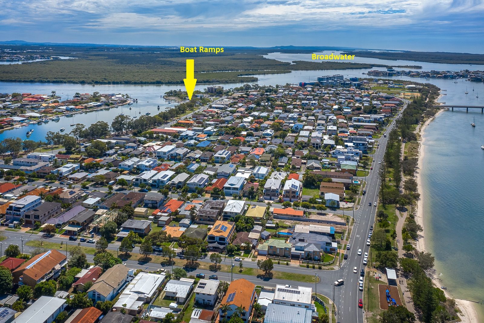 1/8 Teal Avenue, Paradise Point QLD 4216, Image 2