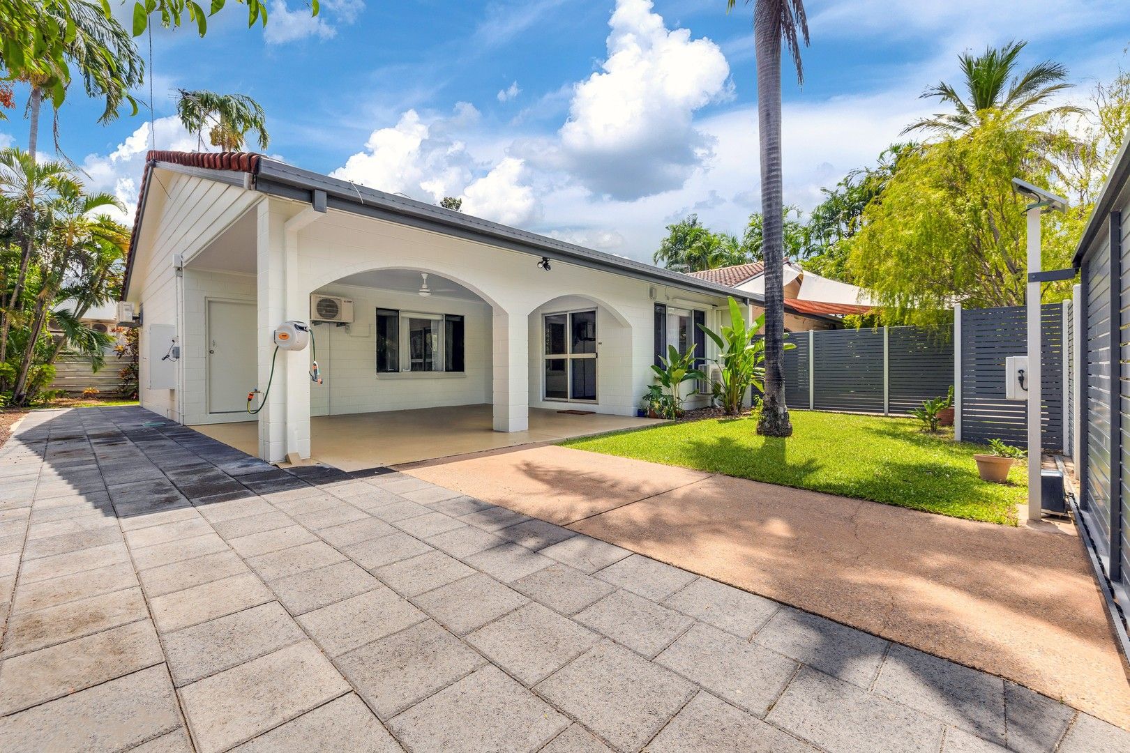 2 bedrooms Duplex in 1/10 Barossa Street LARRAKEYAH NT, 0820