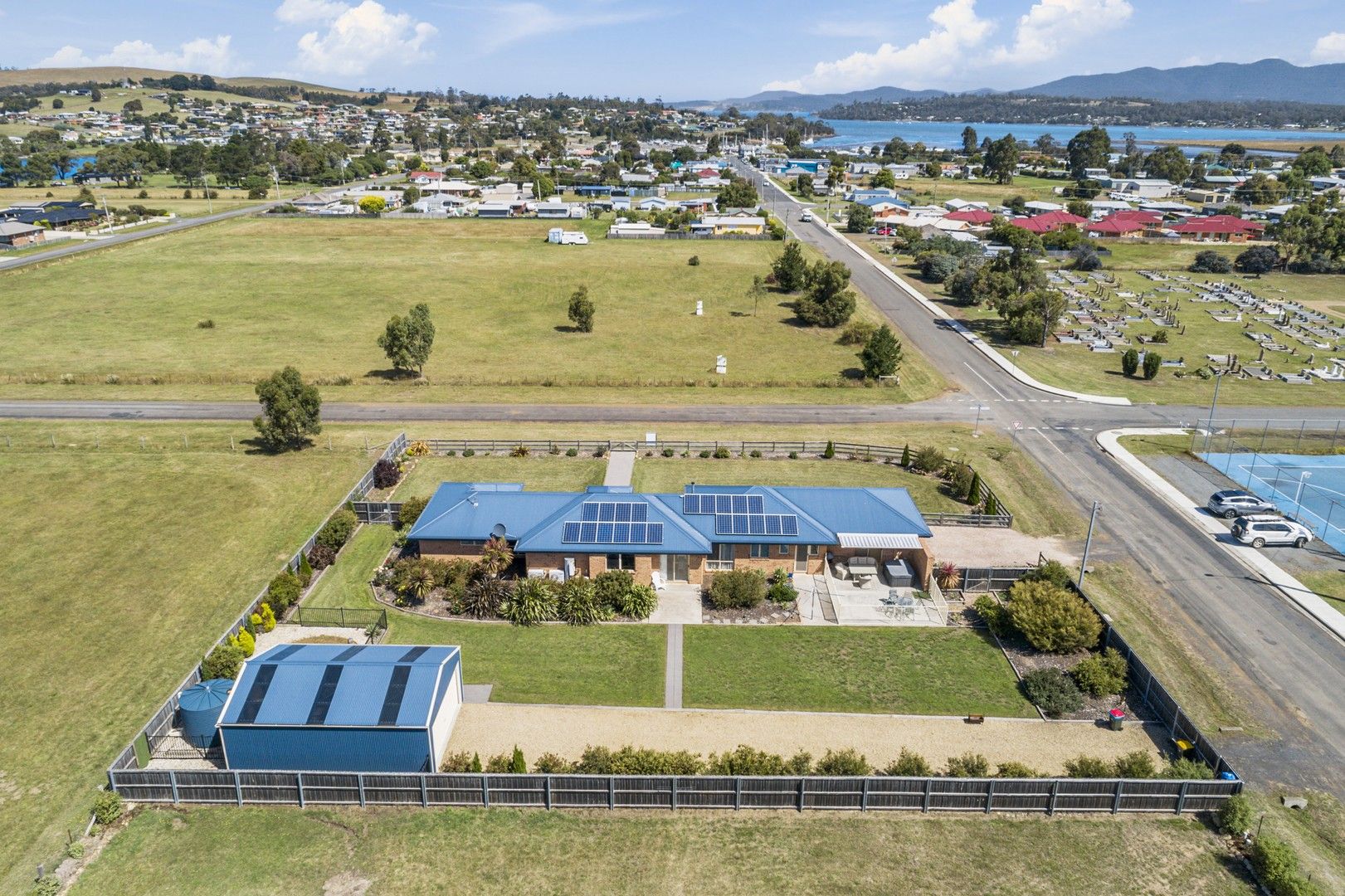 52 Charles Street, Triabunna TAS 7190, Image 2