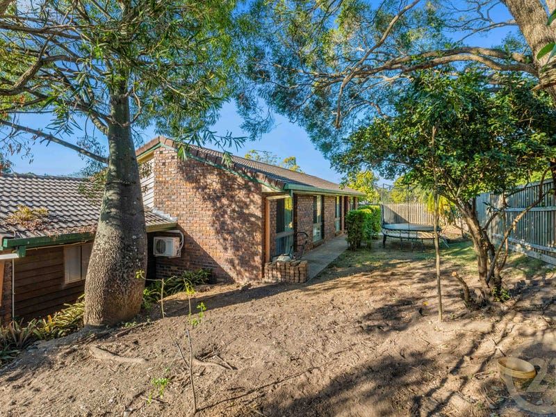 12 Ham Road, Mansfield QLD 4122, Image 2