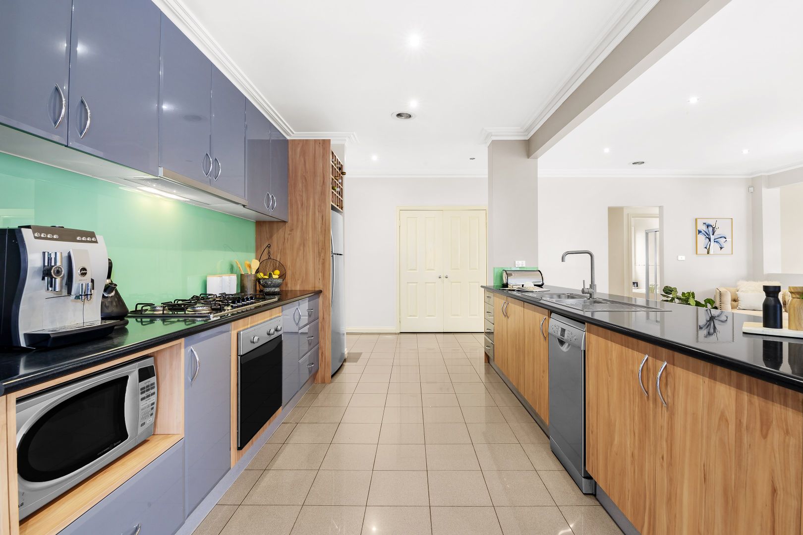 10 Ancona Drive, Mill Park VIC 3082, Image 1