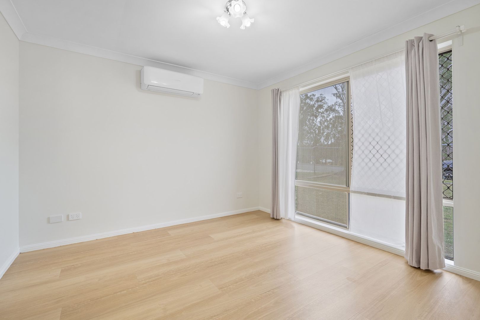 77 Cranes Road, North Ipswich QLD 4305 House For Rent 485 Domain