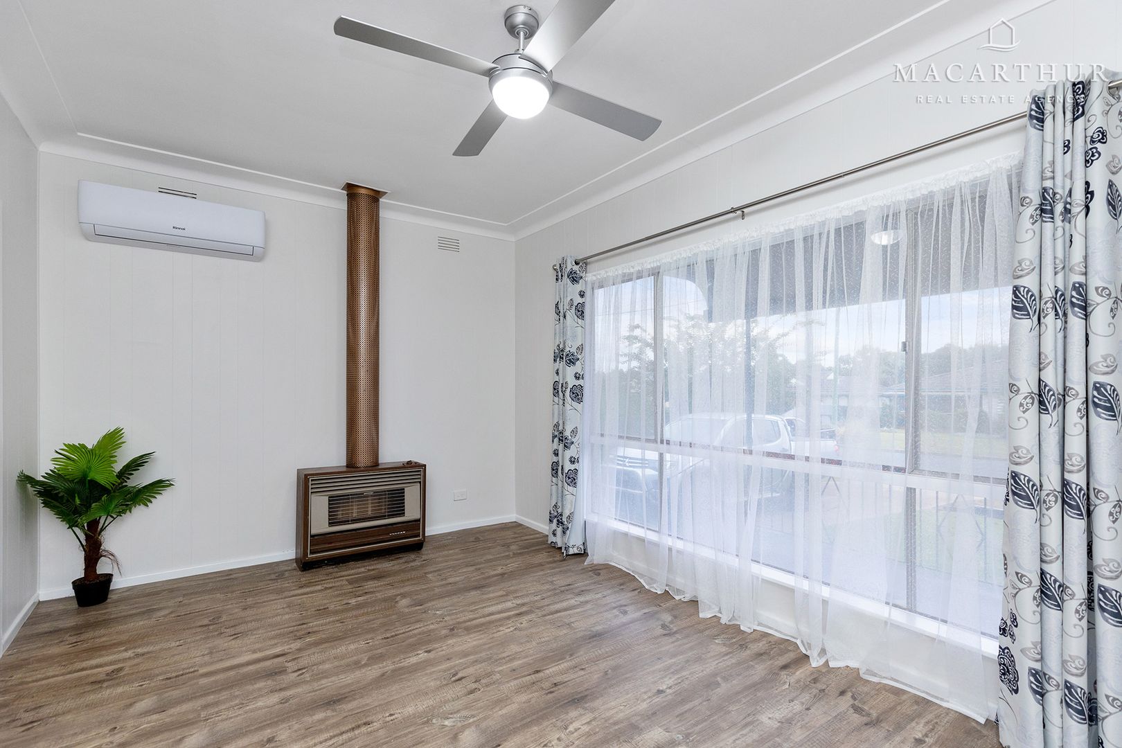 10 Montgomery Street, Ashmont NSW 2650, Image 1