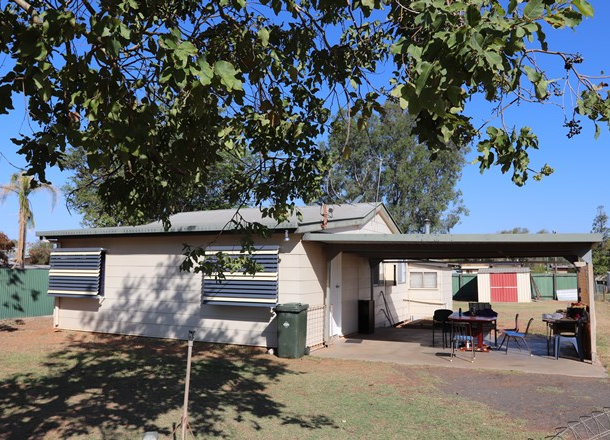 88 Cobb Street, Charleville QLD 4470