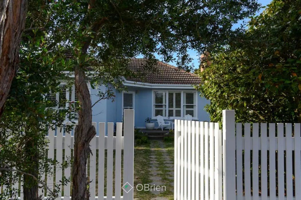 4 bedrooms House in 44 Florence Avenue CAPEL SOUND VIC, 3940