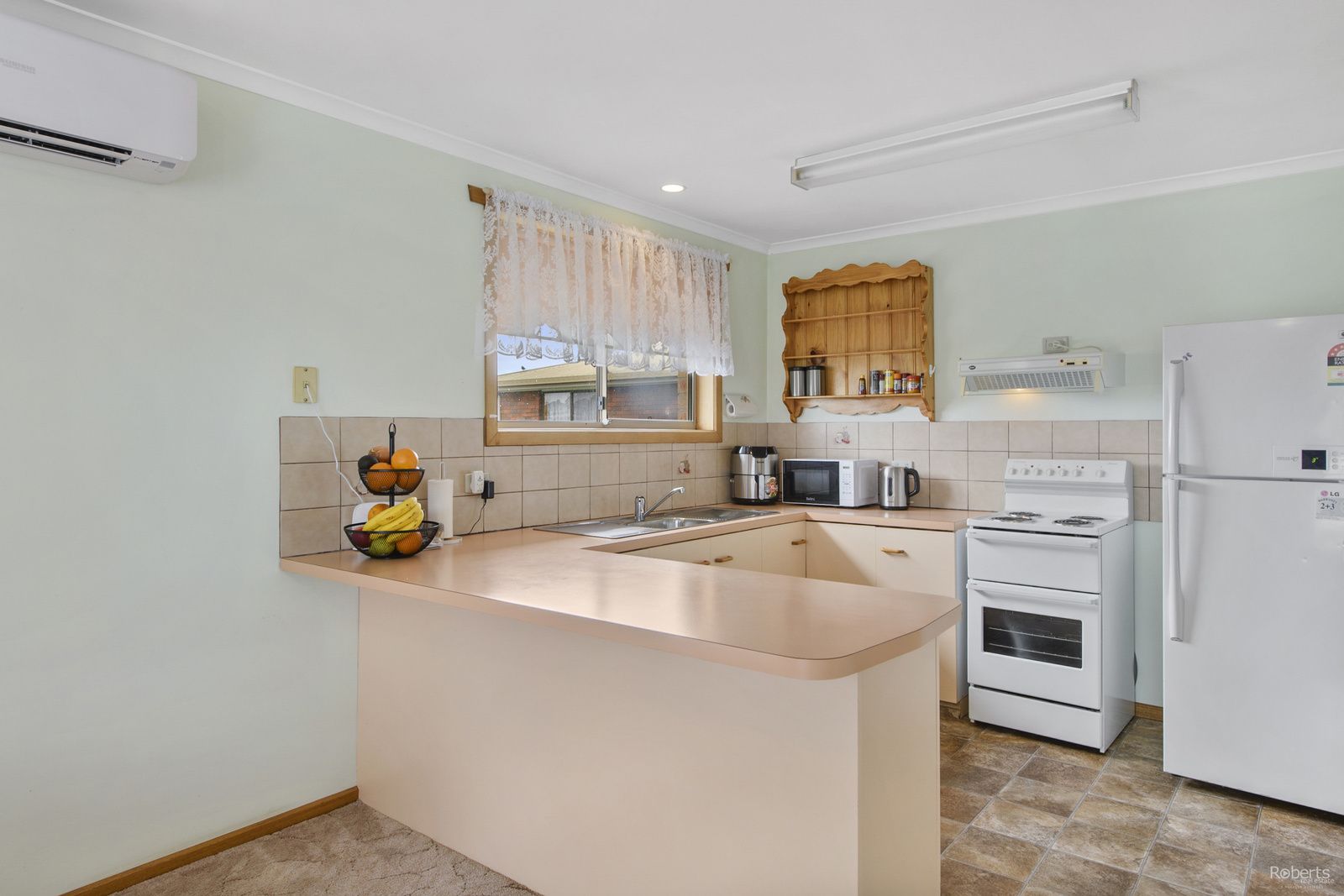 7/200a Mount Street, Upper Burnie TAS 7320, Image 2