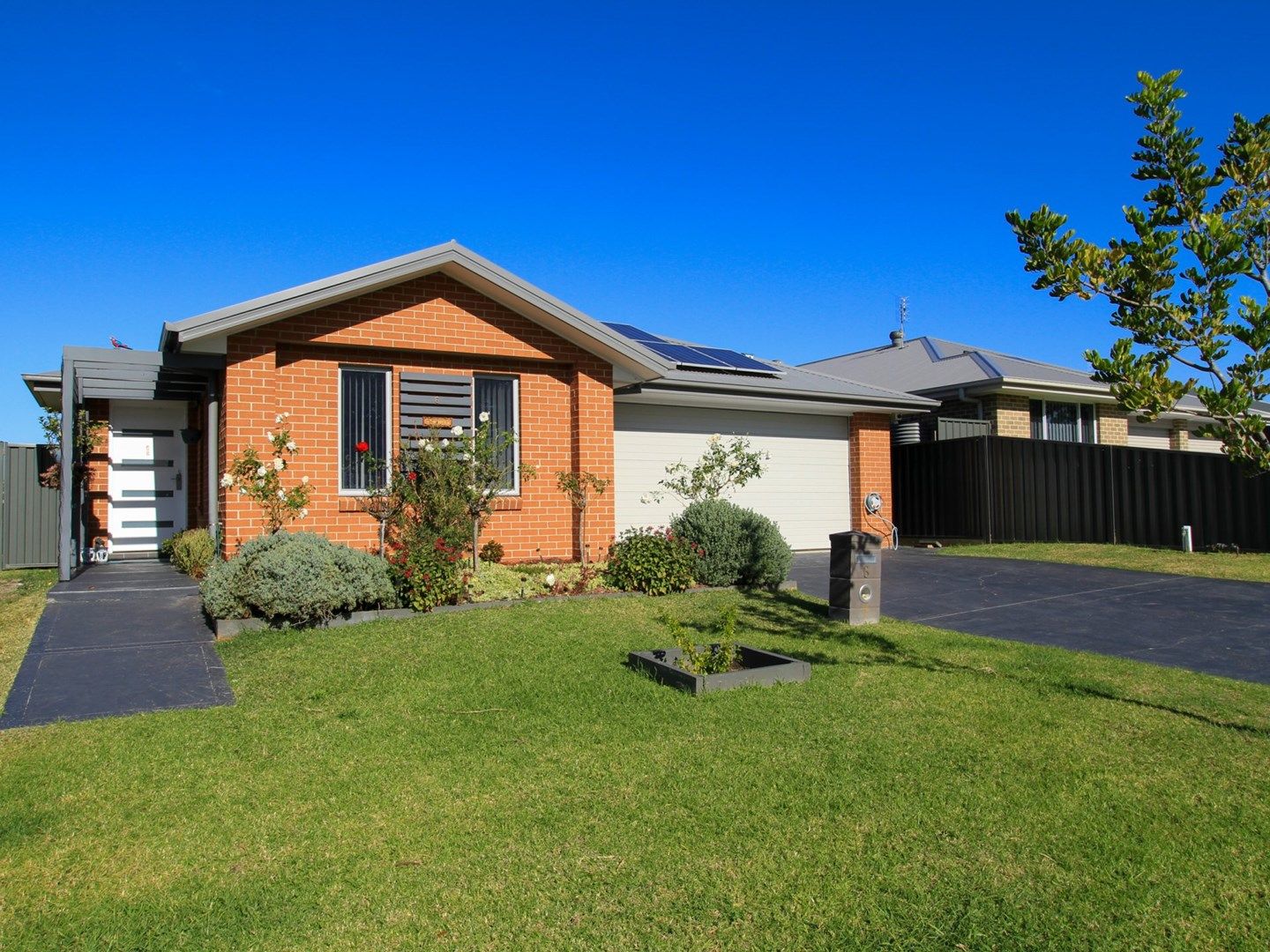 6 Peacehaven Way, Sussex Inlet NSW 2540