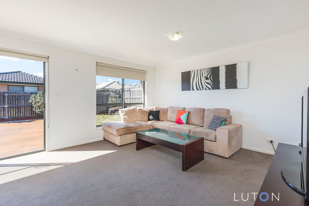 34 Refshauge Crescent, Macgregor ACT 2615, Image 2