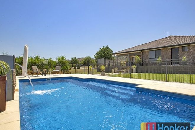 Picture of 42 Sequioa Drive, MOORE CREEK NSW 2340