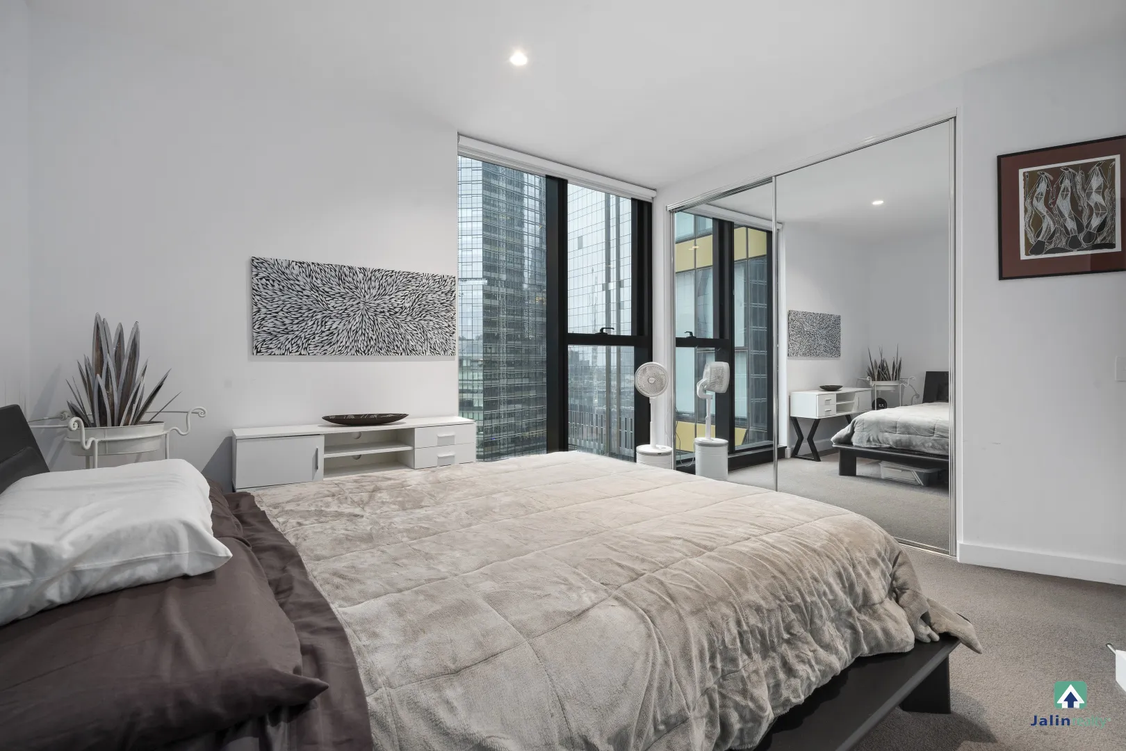 Apartment in Docklands - View 5