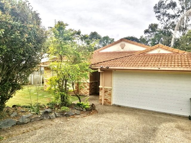 4 bedrooms House in 54 Greenway Boulevard MAUDSLAND QLD, 4210