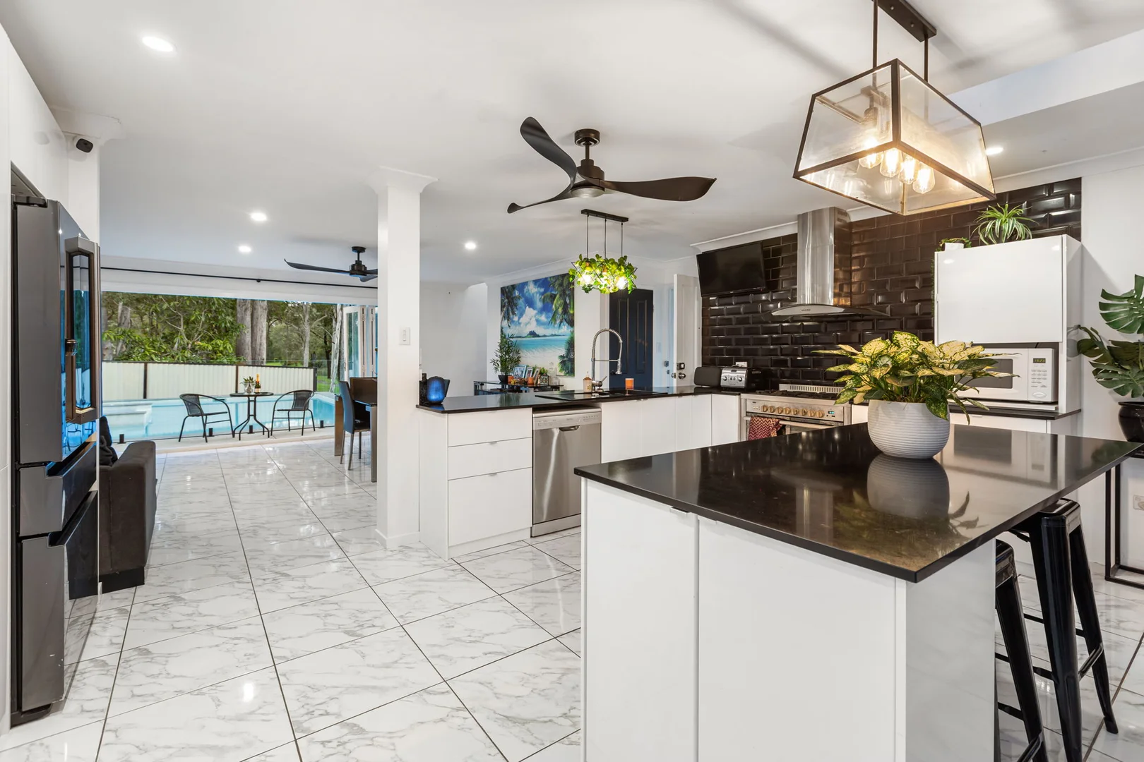 126 Cotlew Street, Ashmore QLD 4214