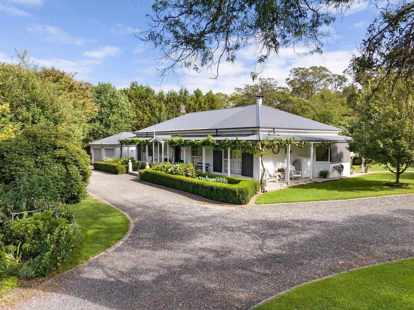 5 bedrooms Rural in 5854 Illawarra Highway AVOCA NSW, 2577