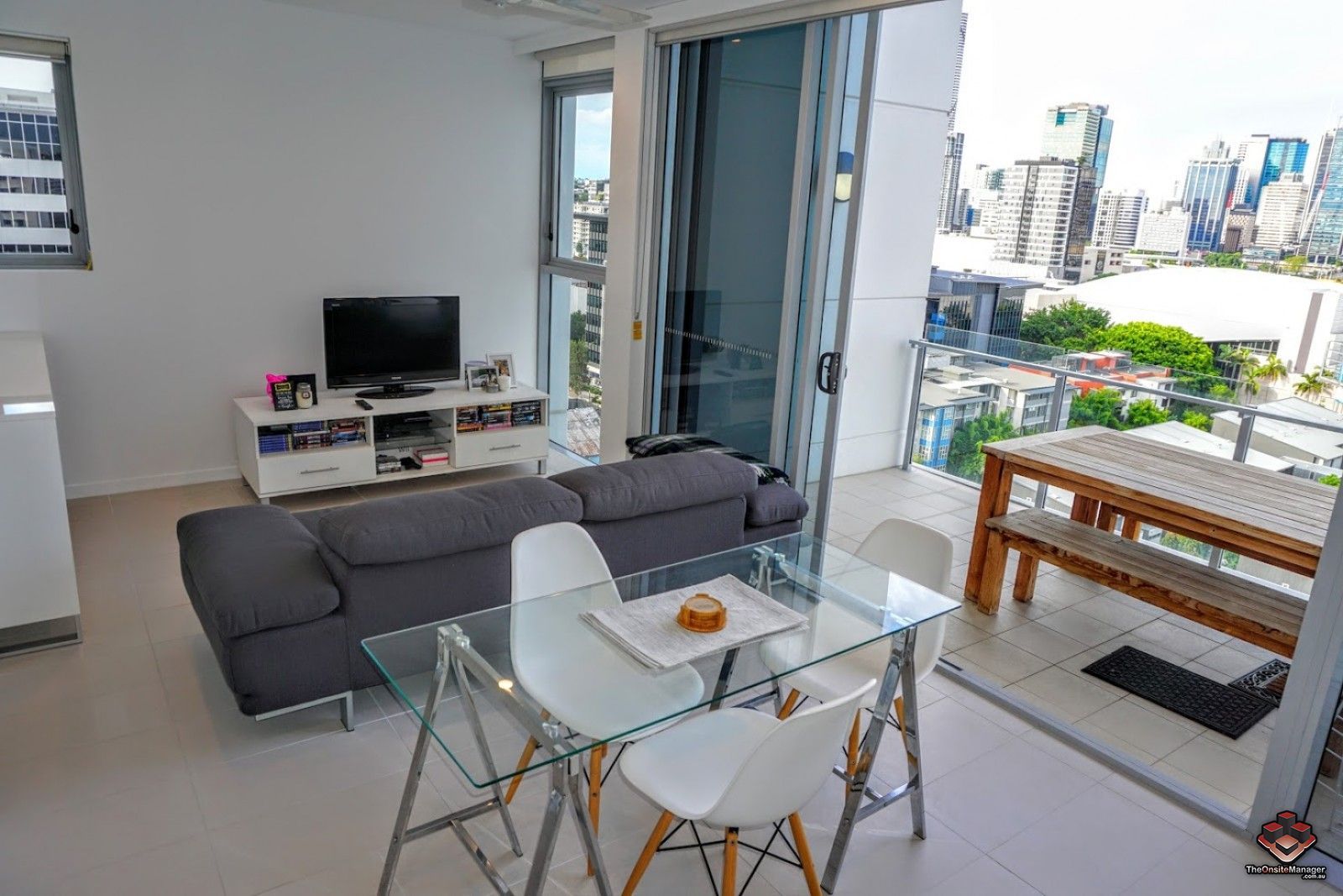 ID21122699/66 Manning Street, South Brisbane QLD 4101 Apartment For