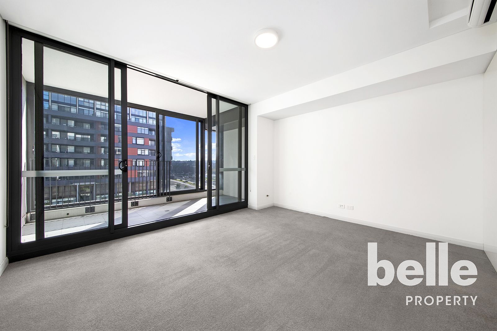 1 bedrooms Apartment / Unit / Flat in 407/55 Hill Road WENTWORTH POINT NSW, 2127