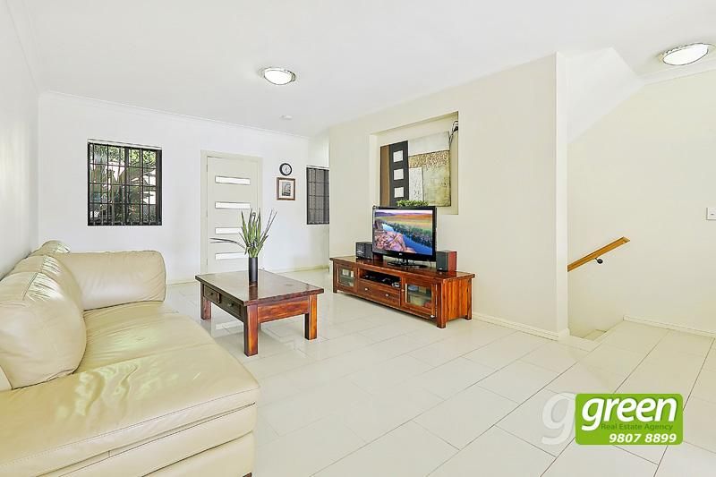 8/165 Spurway Street, ERMINGTON NSW 2115, Image 2