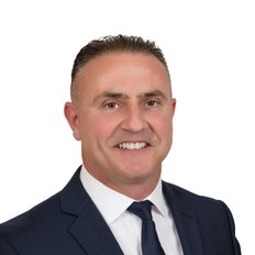 Tony Licastro, Sales representative