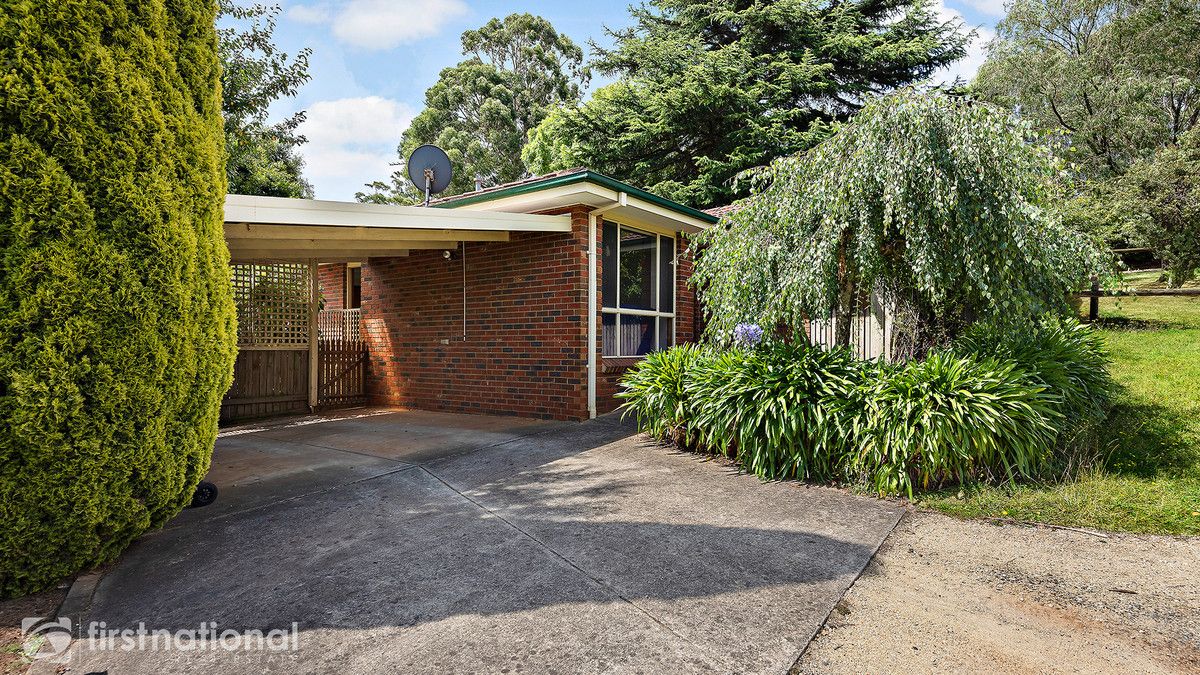 21 Railway Avenue, Drouin VIC 3818, Image 2