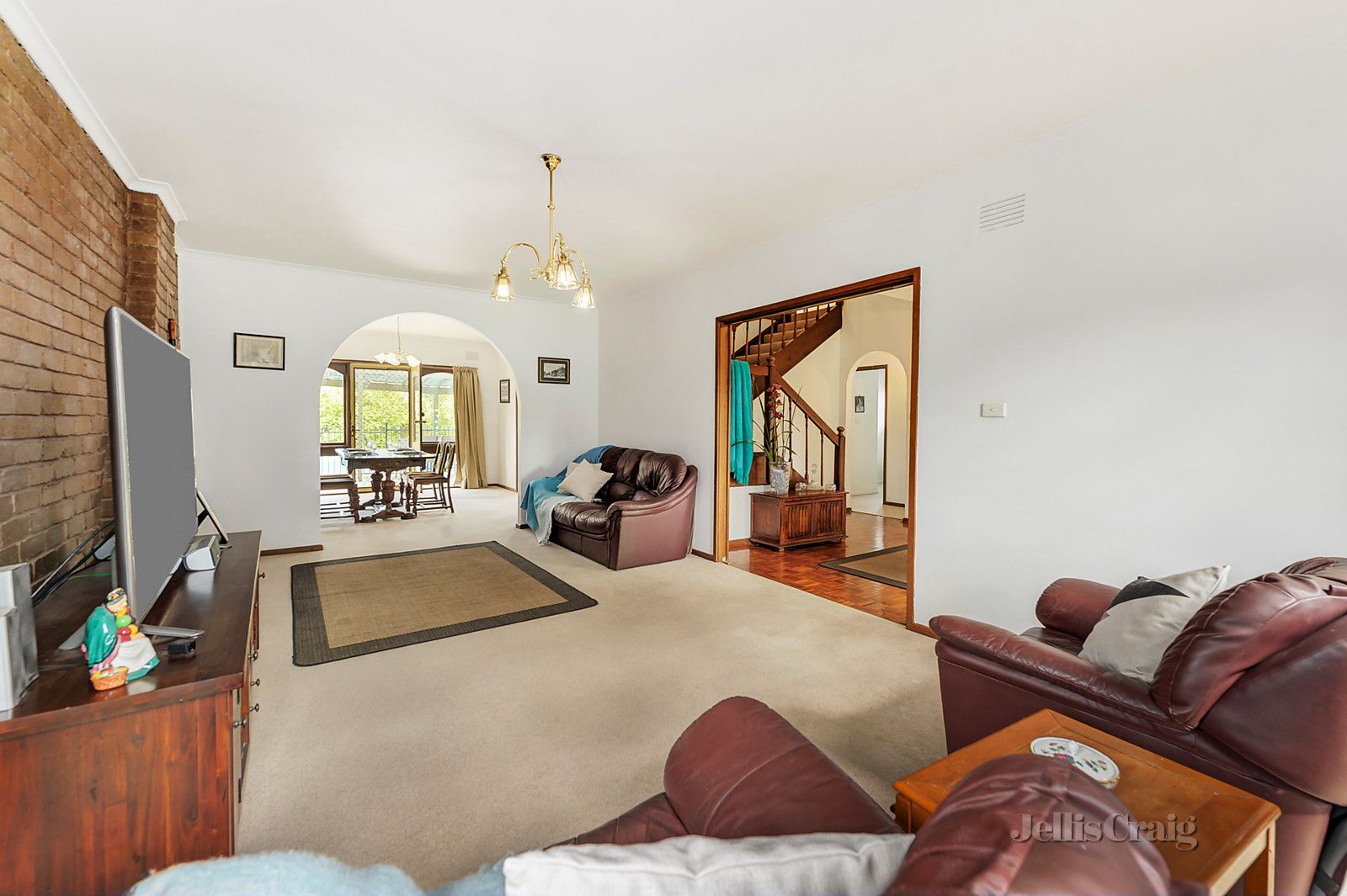 13 Leslie Grove, Ringwood North VIC 3134, Image 2