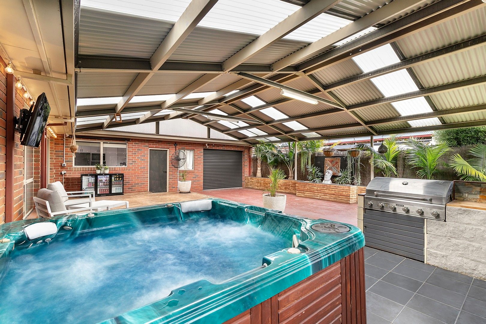 4 bedrooms House in 10 Nolan Place LOVELY BANKS VIC, 3213