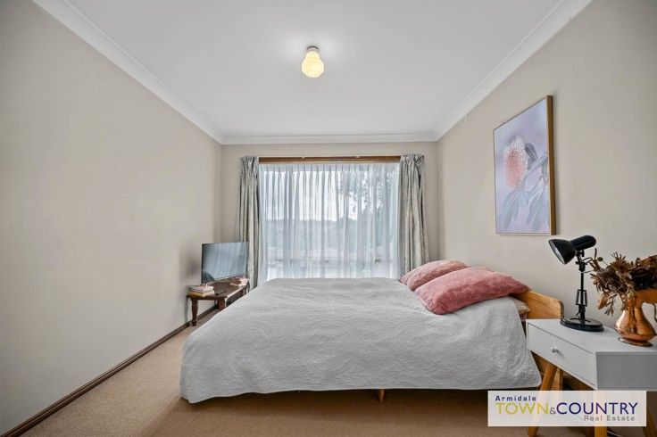 2/16 Napier Court, Armidale NSW 2350, Image 2